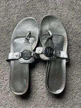 Lauren Ralph Lauren Metallic Silver Leather Sandals Size 9